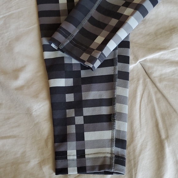 Nike Legendary leggings xs - Picture 8 of 14